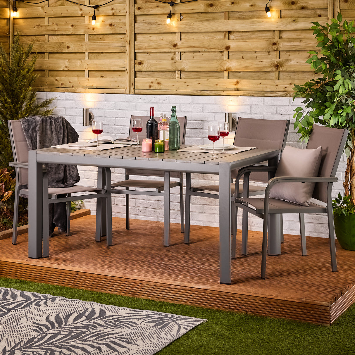 Alfresia Outdoor Dining Set 