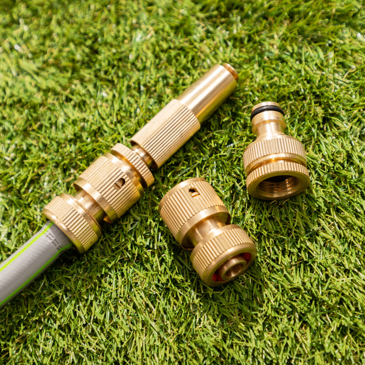 Alfresia Brass Hose Connectors - Universal Hose Pipe Connector, Set of 4