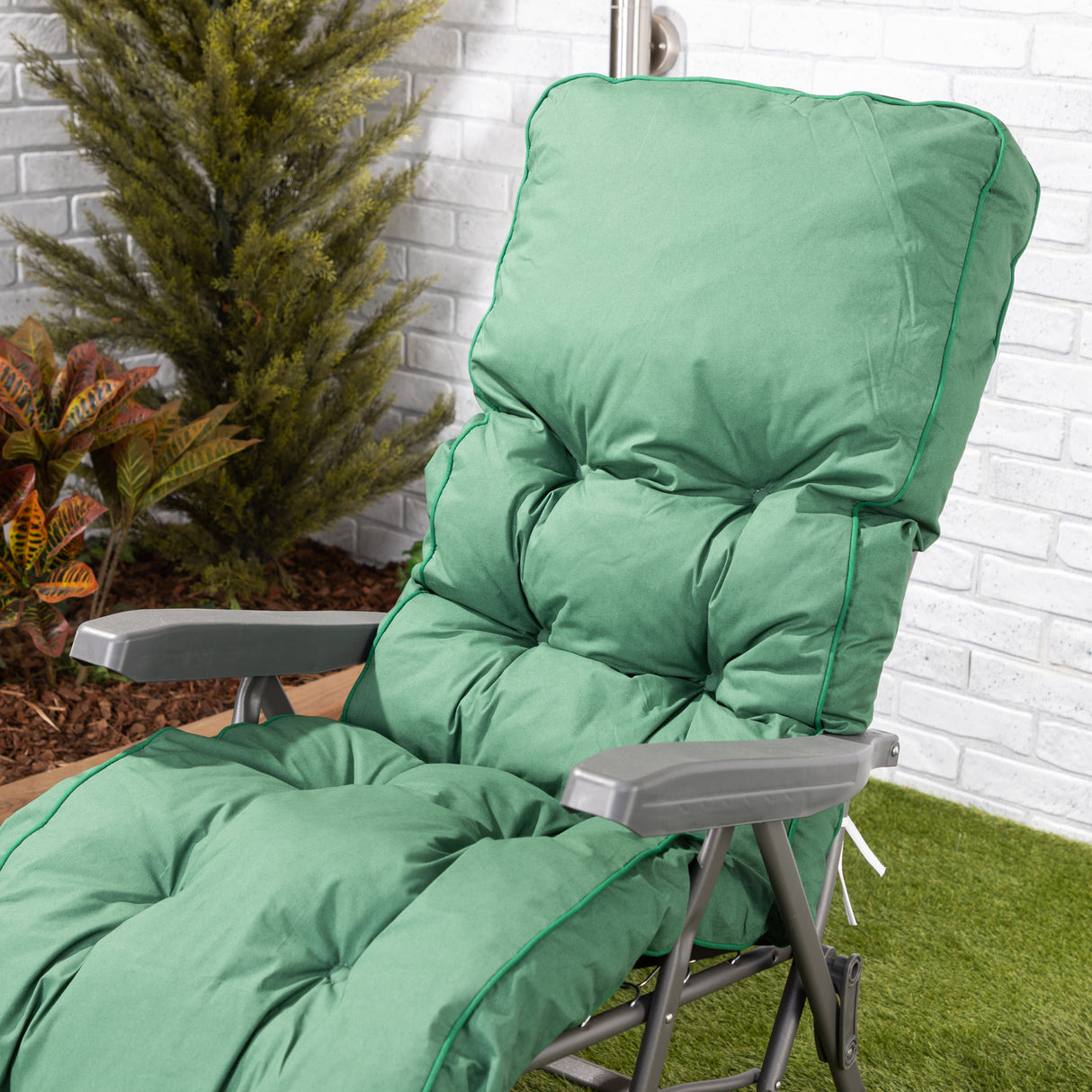 Alfresia Reclining Garden Chair – Charcoal Frame with Classic Cushion, Relaxer Style