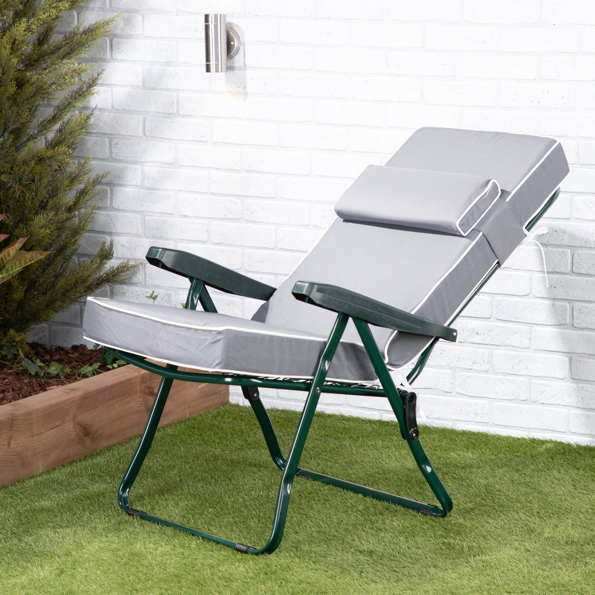 Alfresia Reclining Garden Chair – Green Frame with Luxury Cushion