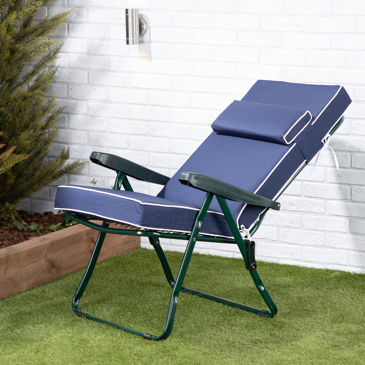 Alfresia Reclining Garden Chair – Green Frame with Luxury Cushion