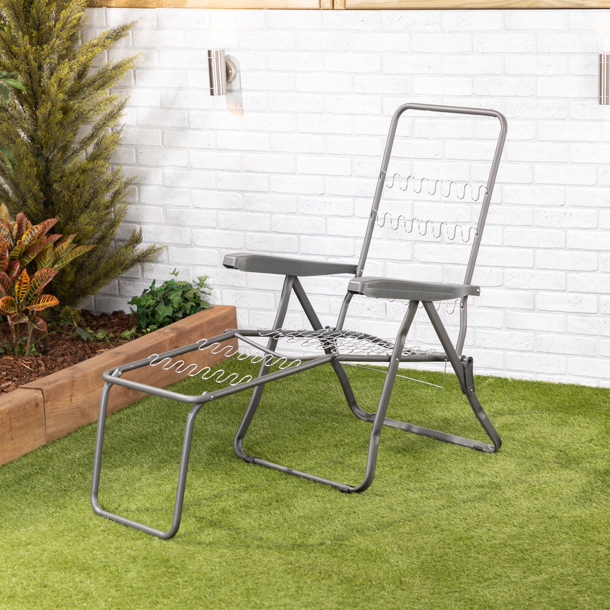 Alfresia Garden Sun Lounger and Cushion – Charcoal Frame with Classic Cushion