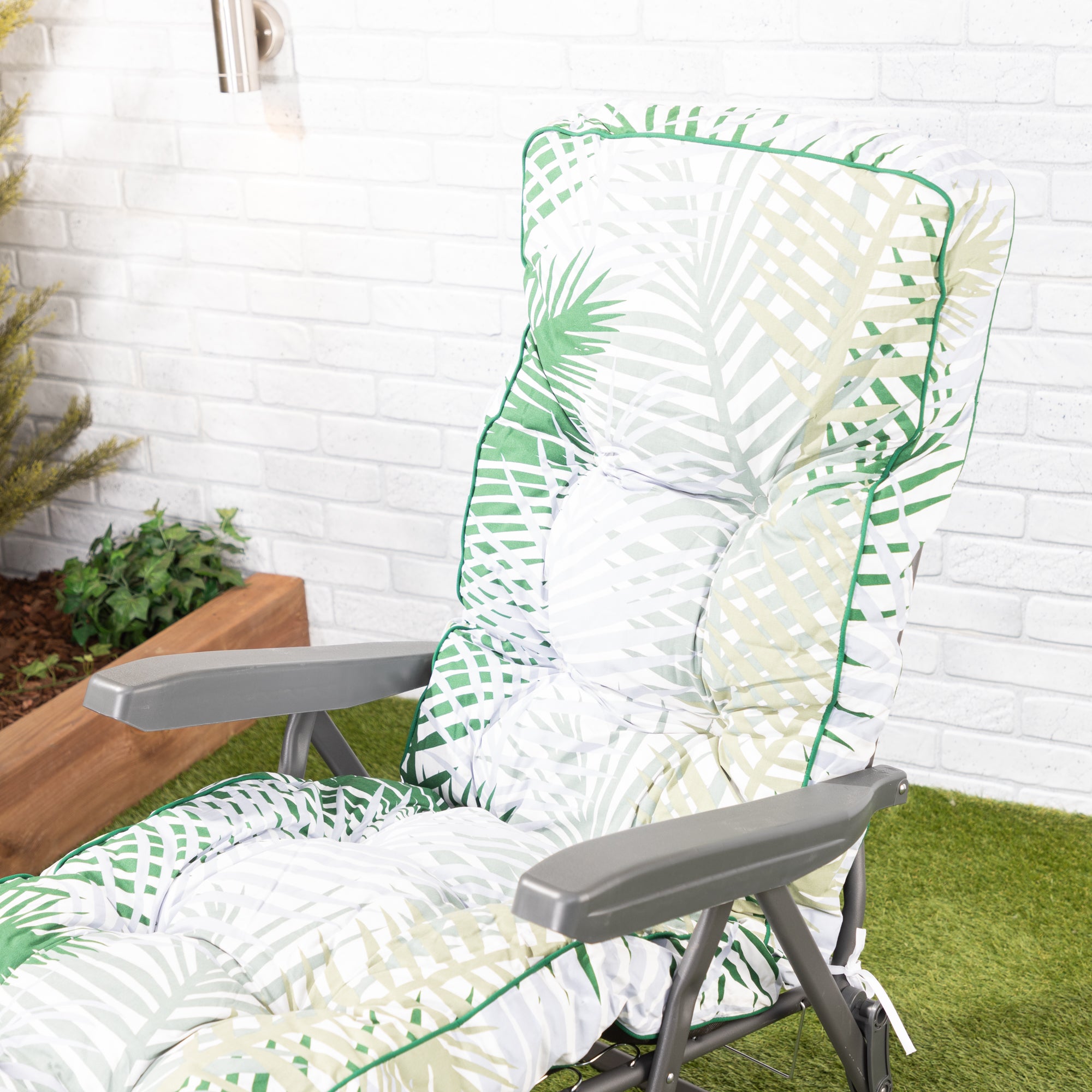 Classic Garden Sun Lounger Cushions Alfresia